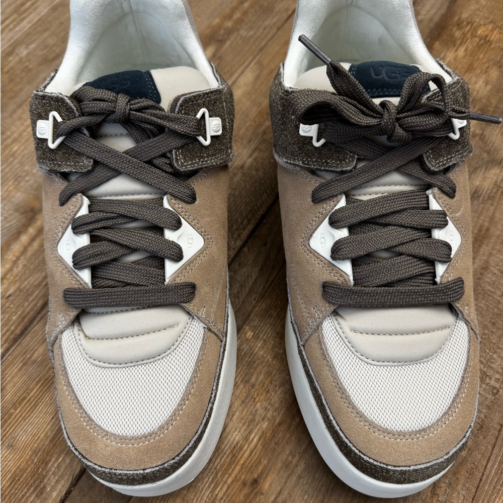 New Men’s UGG - Goldencush - Sand $160.00 USD Size 13 - Picture 4 of 11